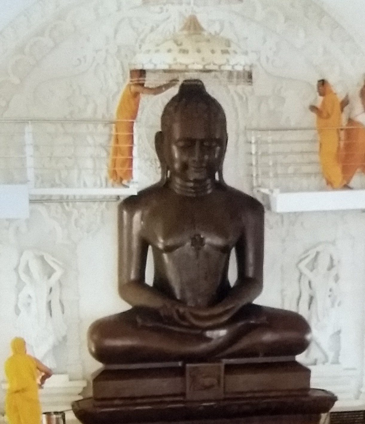 Idol of Rishabhdev Bhagwan at Kota Databari temple